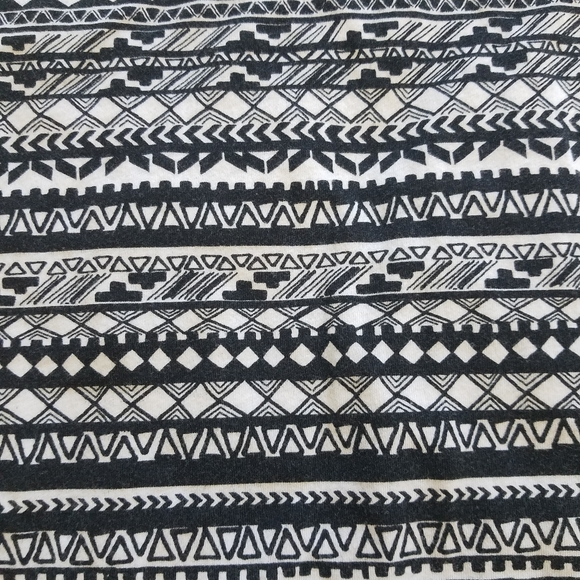 MOSSIMO tops 🖤 - Picture 5 of 5